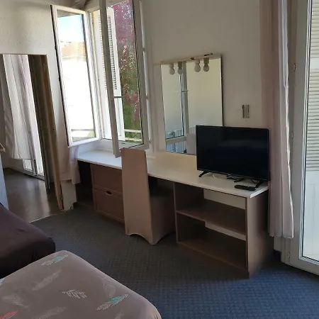 18 Rue Des Petits Fosses - 5 Apartment Lourdes